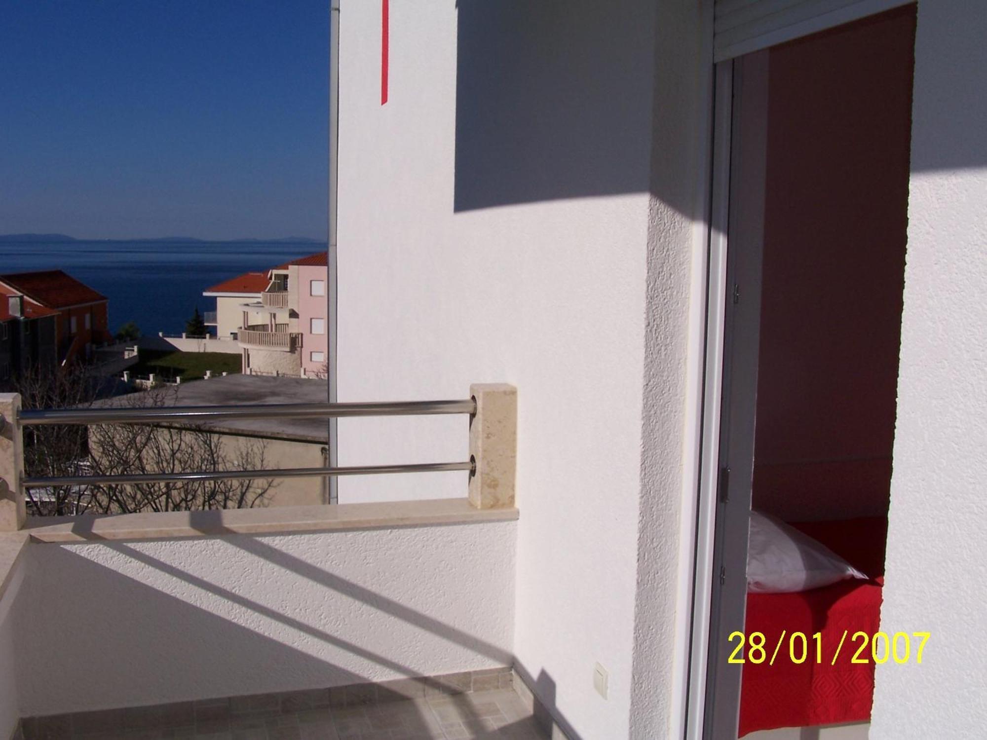 Apartments Perdijic Nemira Omiš Kültér fotó