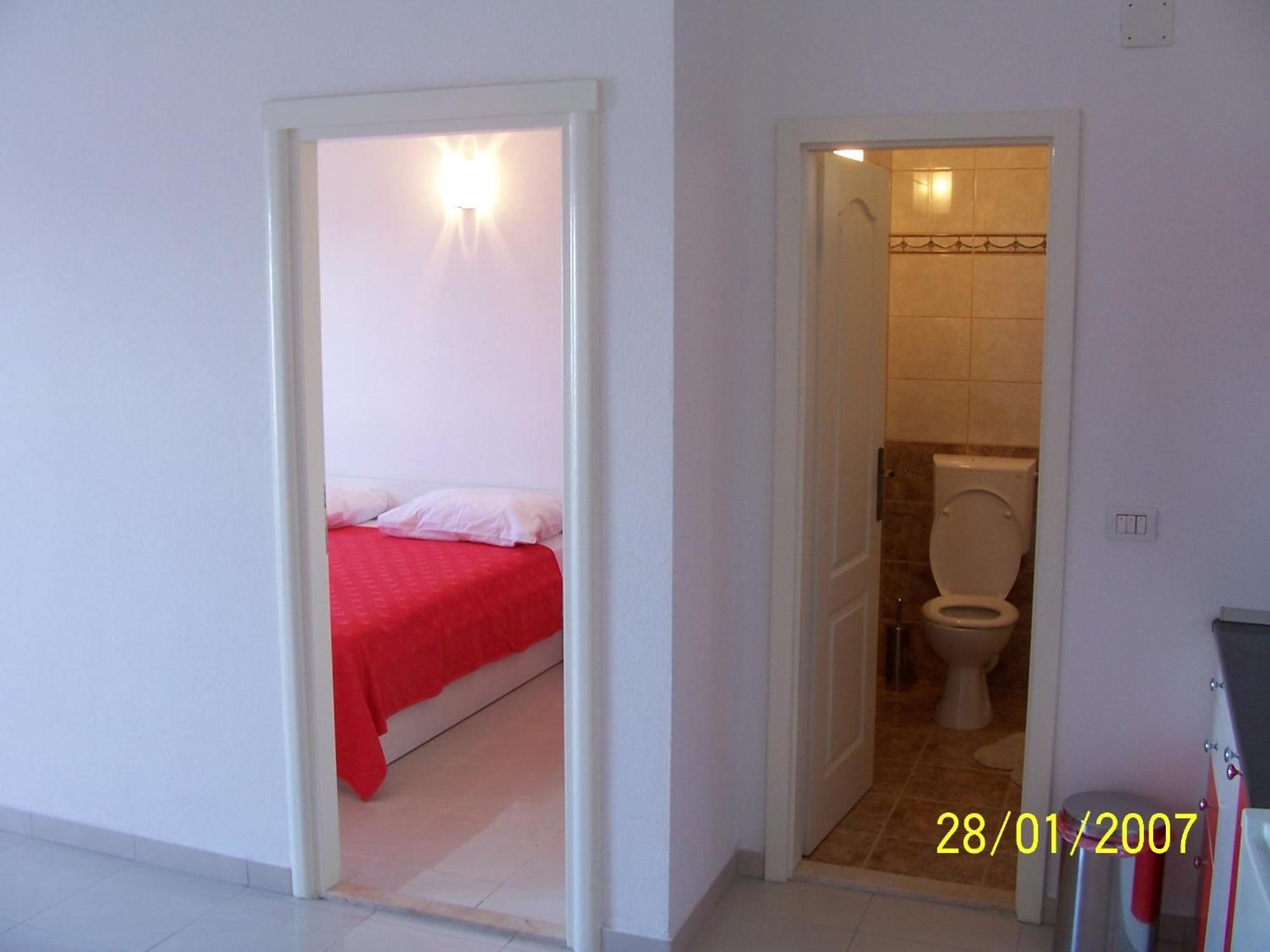 Apartments Perdijic Nemira Omiš Kültér fotó