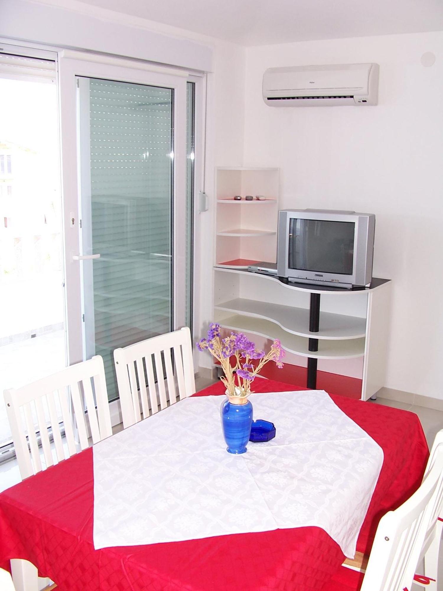 Apartments Perdijic Nemira Omiš Kültér fotó