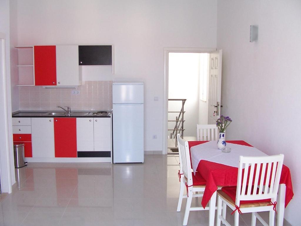 Apartments Perdijic Nemira Omiš Szoba fotó
