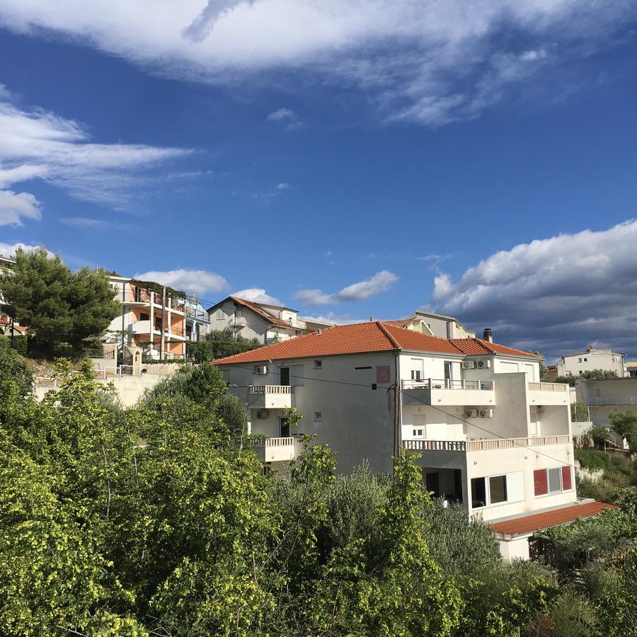 Apartments Perdijic Nemira Omiš Kültér fotó